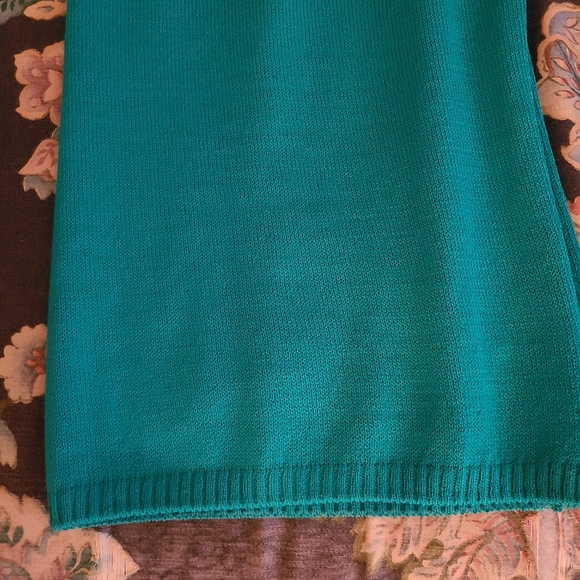 SALE!!  St. John Collection Knit Top Size Large - Picture 8 of 8